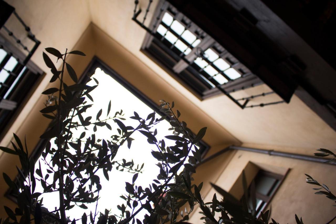 Quartier Leon Hostel Jabalquinto Ostello